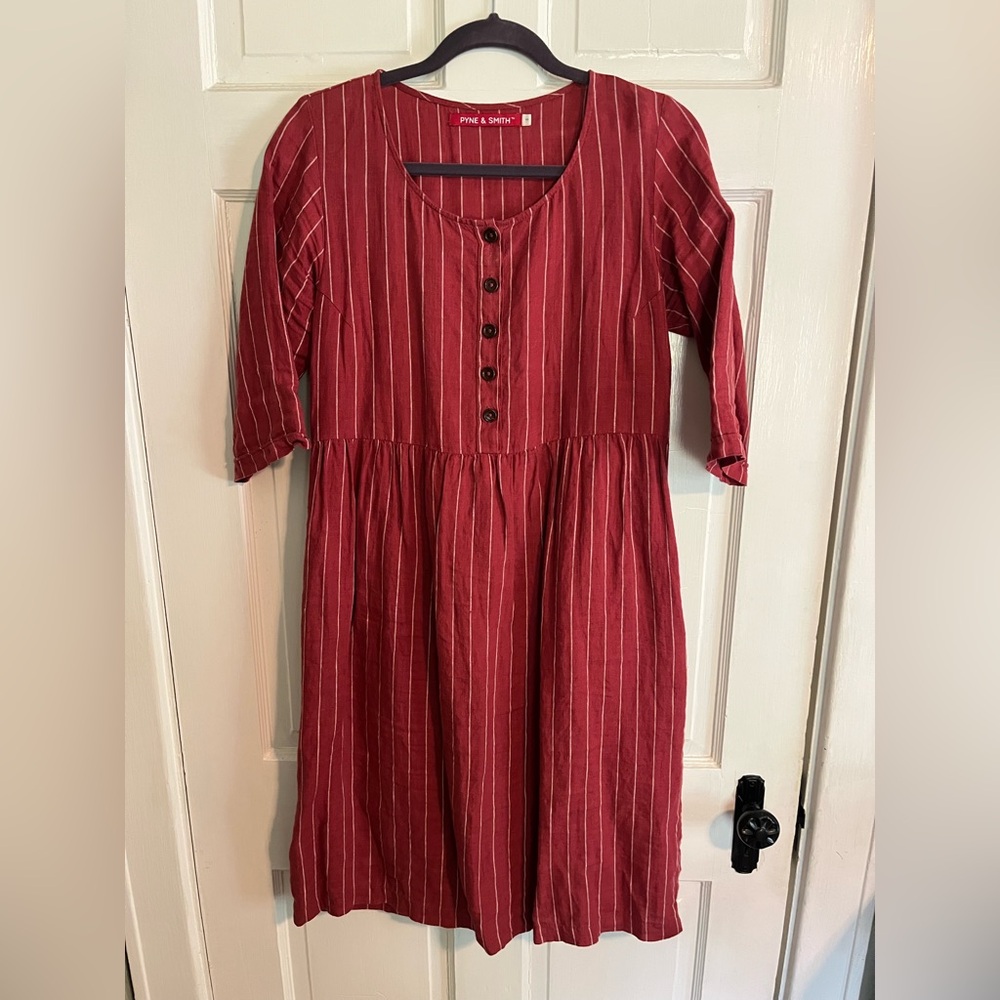 EUC Pyne & Smith Number 12 Size S